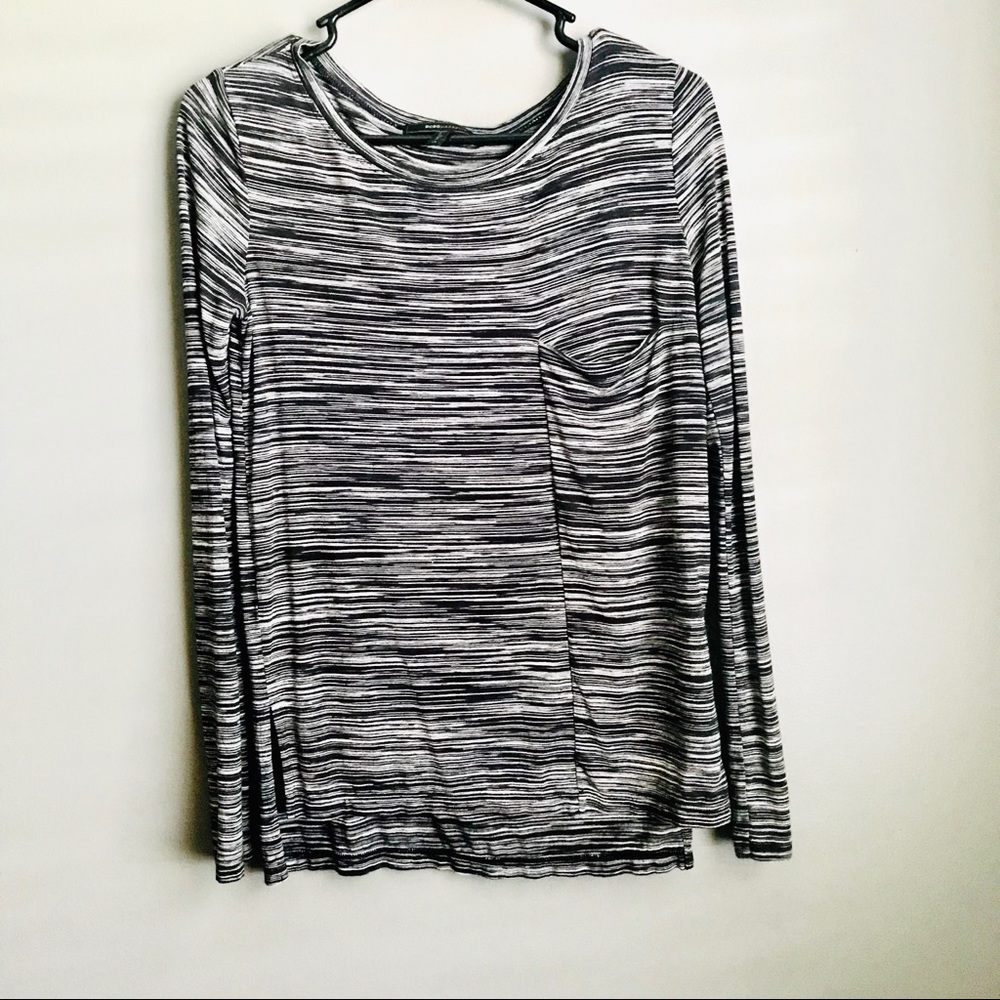 ♦️BCBGMaxAzria♦️〰️loose fit〰️long sleeve soft top